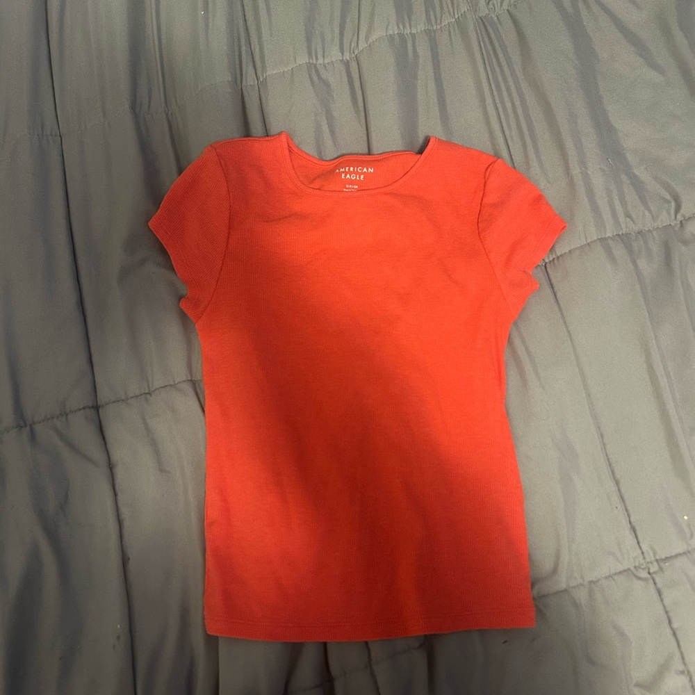 American eagle red fitted shirt